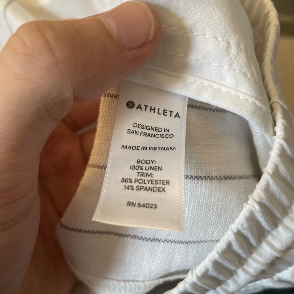 Athleta White Pinstripe Linen Beachside Bali Shorts Size 8 - Picture 4 of 4